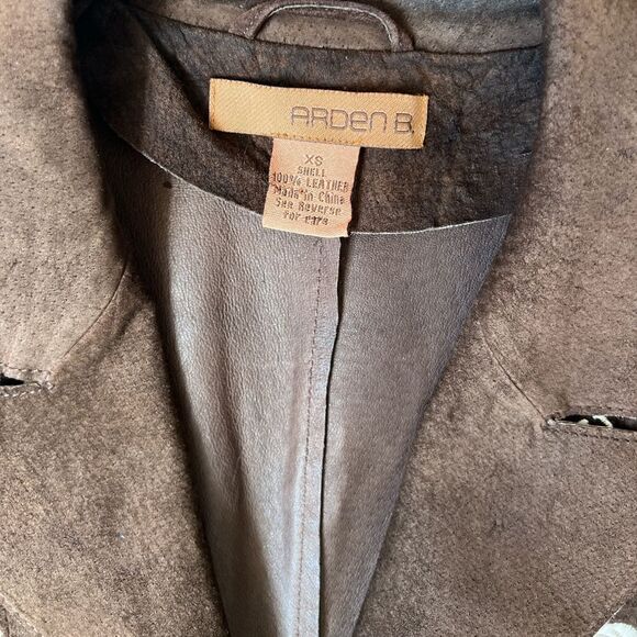 ARDEN B Brown Suede Leather Whit Ivory Embroidery 3-Toggle Closure Coat Sz XS - Picture 8 of 8